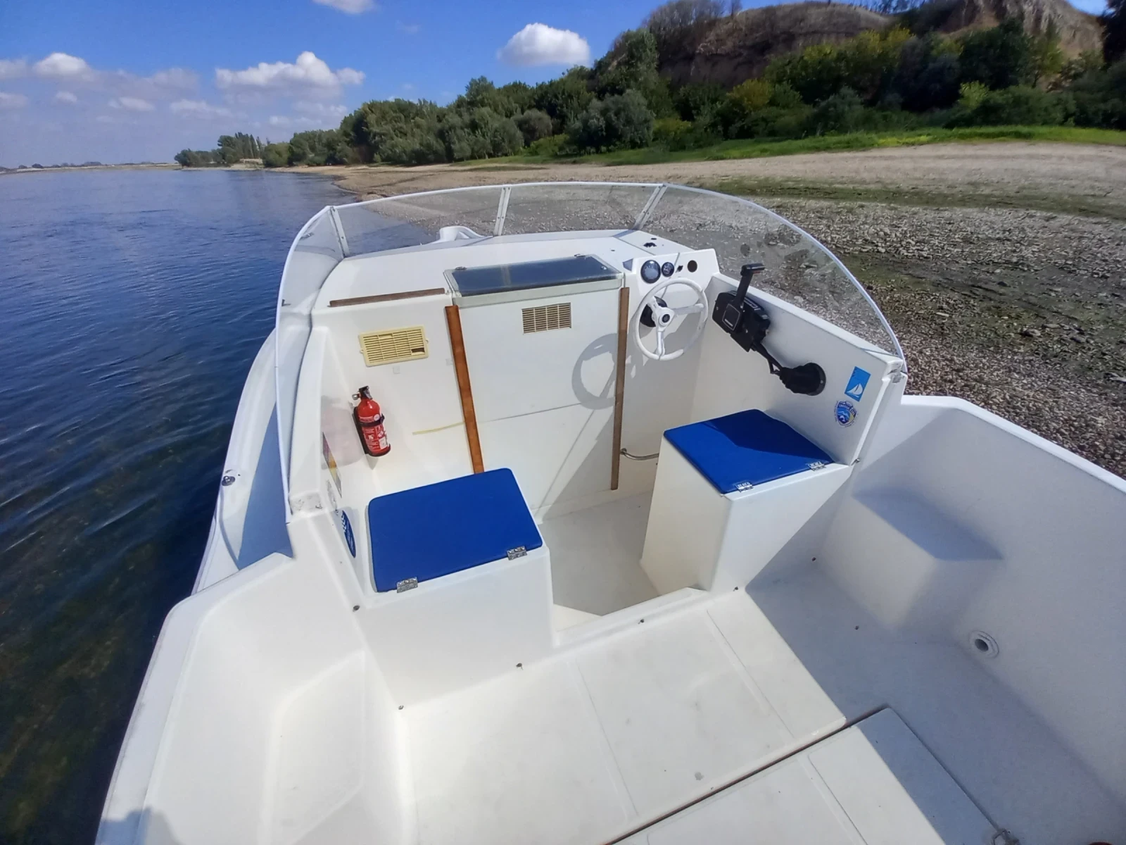 Моторна яхта Ocqueteau 540 - изображение 5