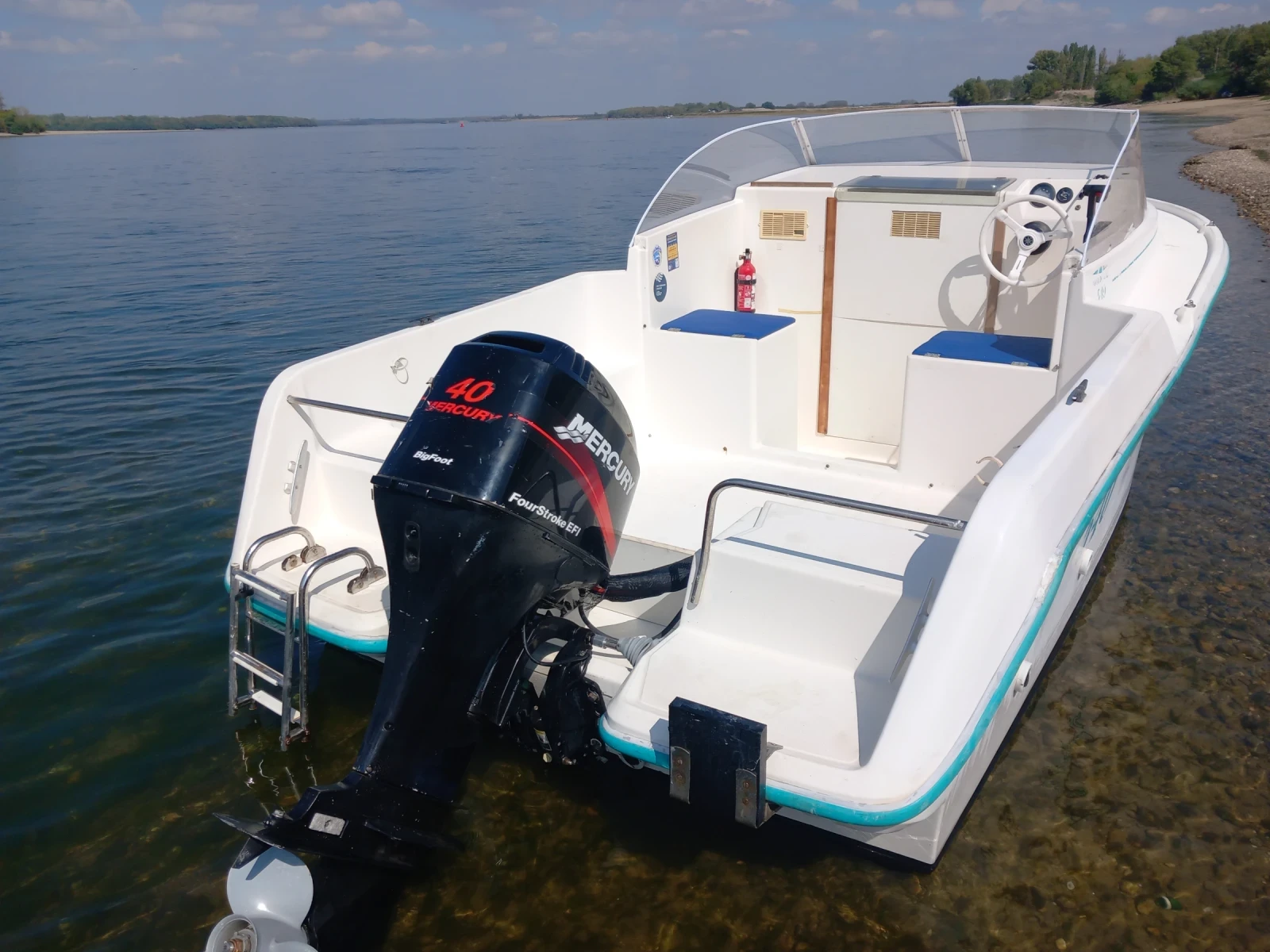 Моторна яхта Ocqueteau 540 - изображение 4