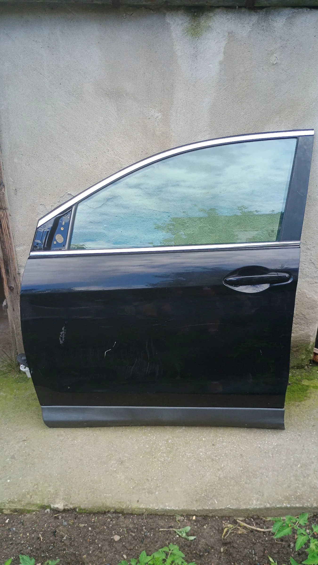     4    | Mobile.bg   1