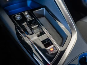 Peugeot 3008 1.2MHEV/145HP/GT-LINE/e-DSC6/CAM/NAVI/LED/296q, снимка 11