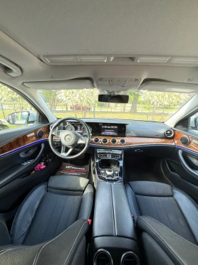 Mercedes-Benz E 220 4 Matic, снимка 8