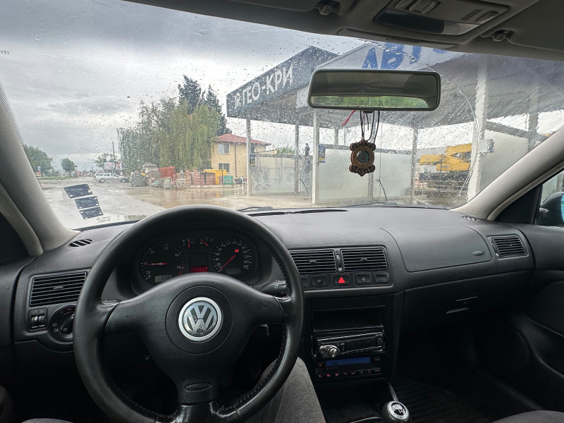 VW Golf 4, снимка 8 - Автомобили и джипове - 45656684