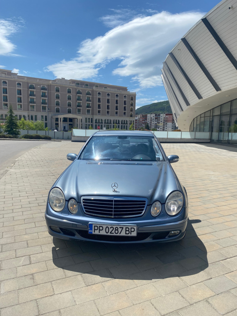Mercedes-Benz E 320, снимка 9 - Автомобили и джипове - 45928869