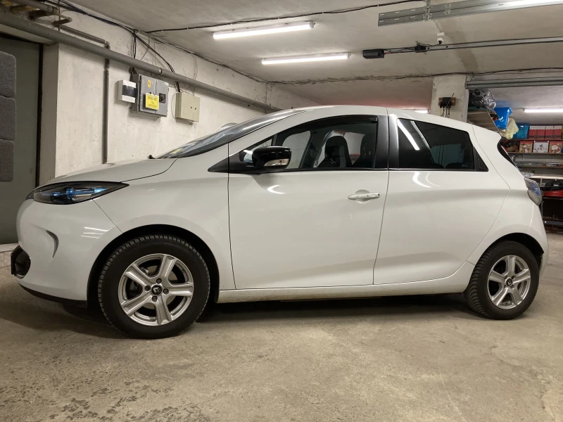 Renault Zoe, снимка 7 - Автомобили и джипове - 47657598