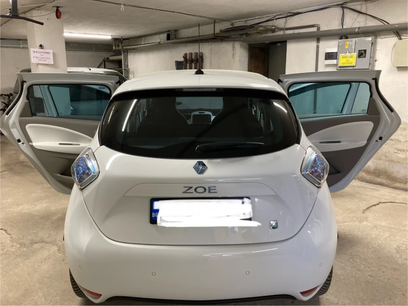 Renault Zoe, снимка 4 - Автомобили и джипове - 47657598