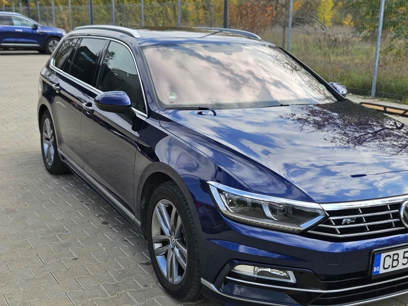 VW Passat 2.0 R-line топ състояние digital cockpit, снимка 3 - Автомобили и джипове - 48059857