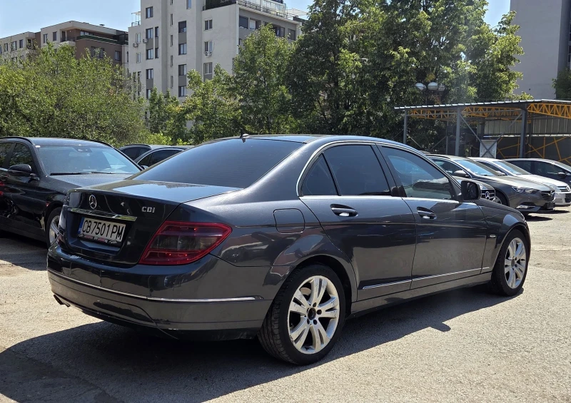 Mercedes-Benz C 220, снимка 3 - Автомобили и джипове - 51363966