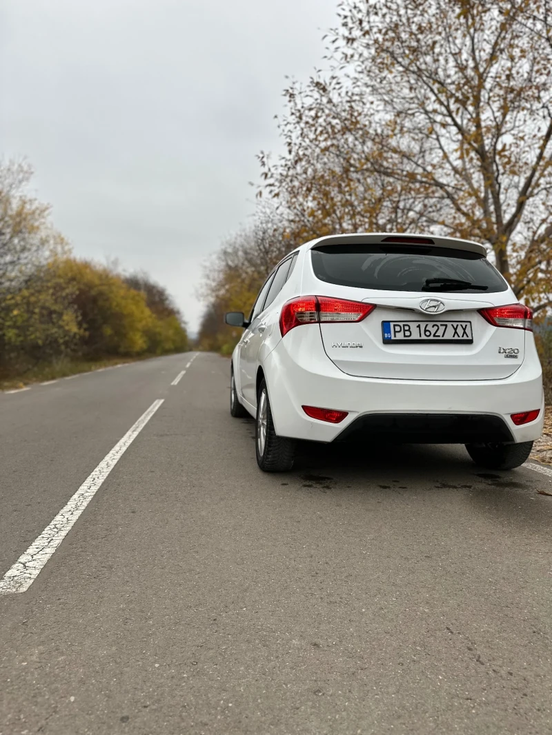 Hyundai Ix20, снимка 3 - Автомобили и джипове - 52230202