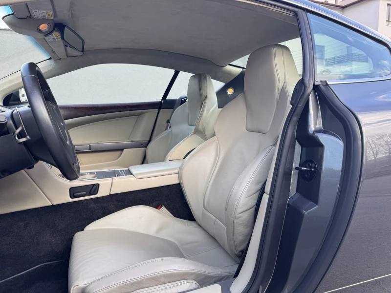 Aston Martin Db9 COUPE 6.0L V12, снимка 9 - Автомобили и джипове - 52650814