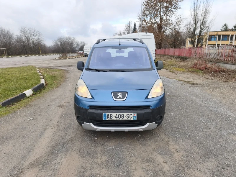 Peugeot Partner 1.6hdi 90к.с Топ цена !, снимка 4 - Автомобили и джипове - 52883563