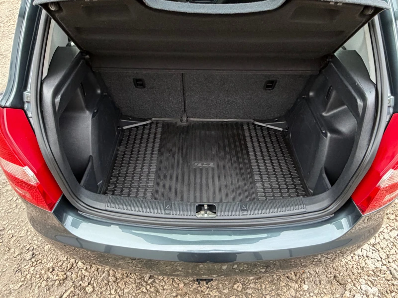 Skoda Fabia 1.2TSI* FACE* Klimatik, снимка 8 - Автомобили и джипове - 53267039