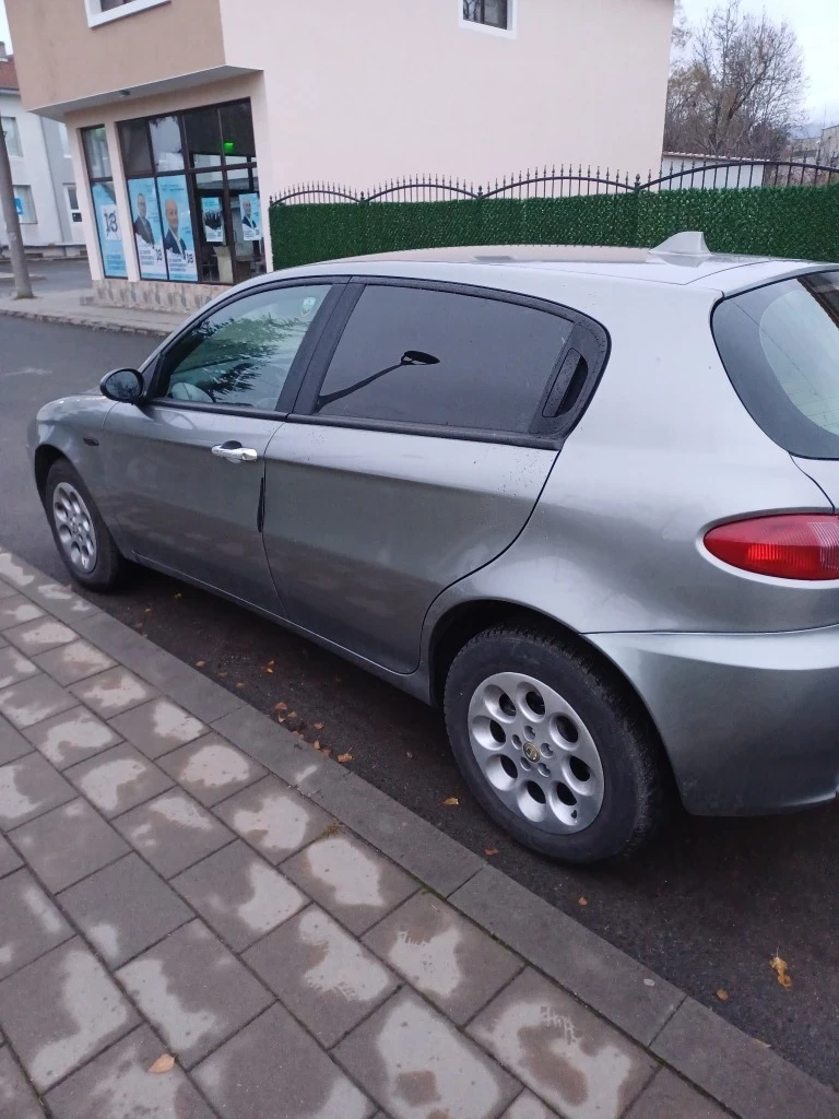 Alfa Romeo 147 1.9 jtdm, снимка 8 - Автомобили и джипове - 49379391