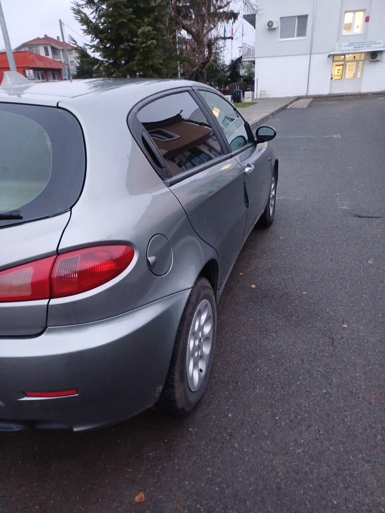 Alfa Romeo 147 1.9 jtdm, снимка 7 - Автомобили и джипове - 49379391