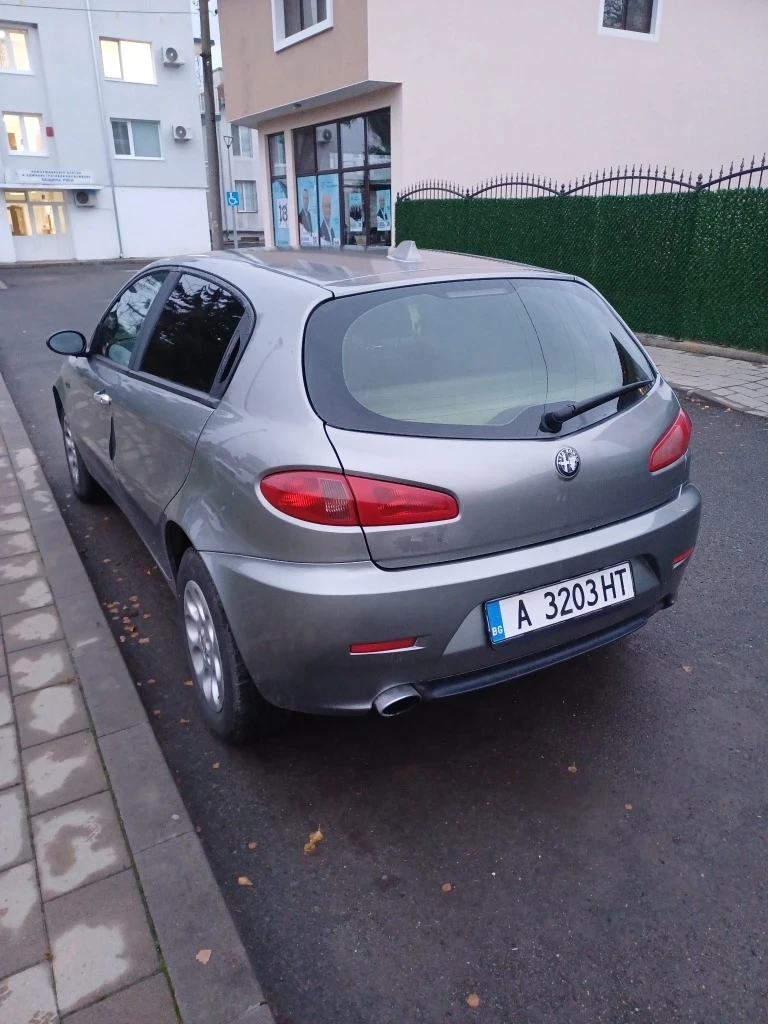 Alfa Romeo 147 1.9 jtdm, снимка 4 - Автомобили и джипове - 49379391