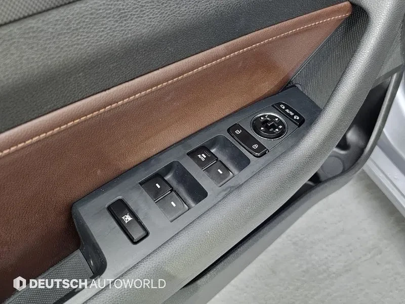 Hyundai Sonata 2.0 Smart, снимка 15 - Автомобили и джипове - 53771248