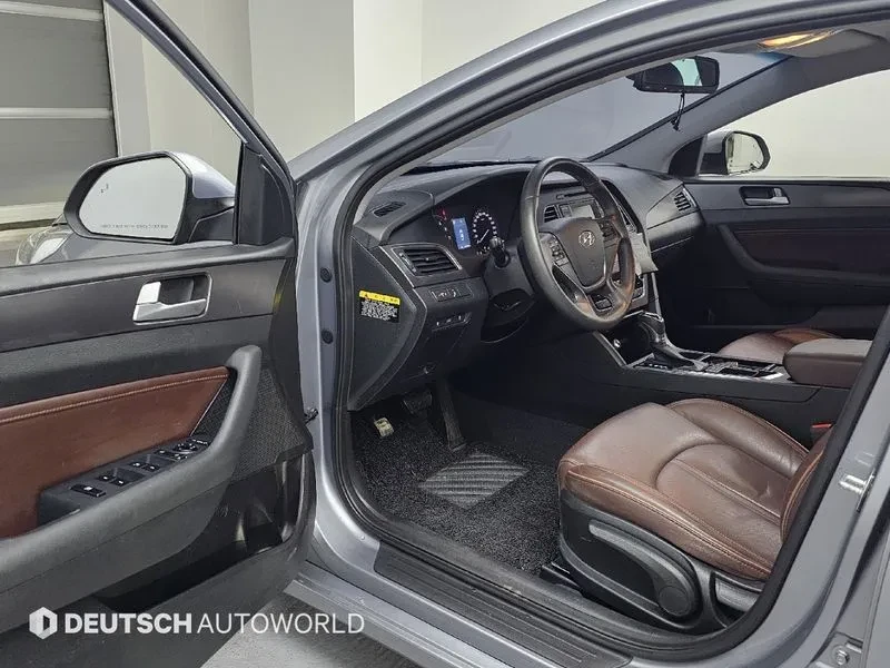 Hyundai Sonata 2.0 Smart, снимка 11 - Автомобили и джипове - 53771248