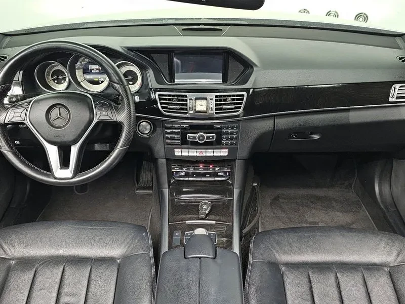 Mercedes-Benz E 220 W212 Avantgarde, снимка 4 - Автомобили и джипове - 55119920