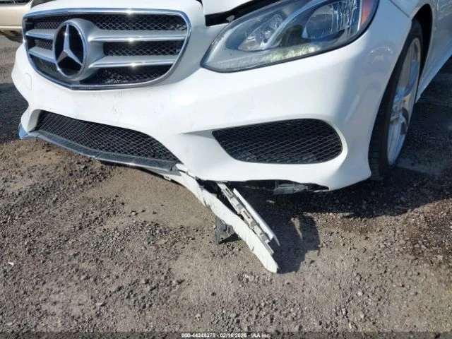 Mercedes-Benz E 350 [НОЩЕН ТЪРГ: 31/07/2026] AMG ПАКЕТ | Harmon, снимка 3 - Автомобили и джипове - 55472994