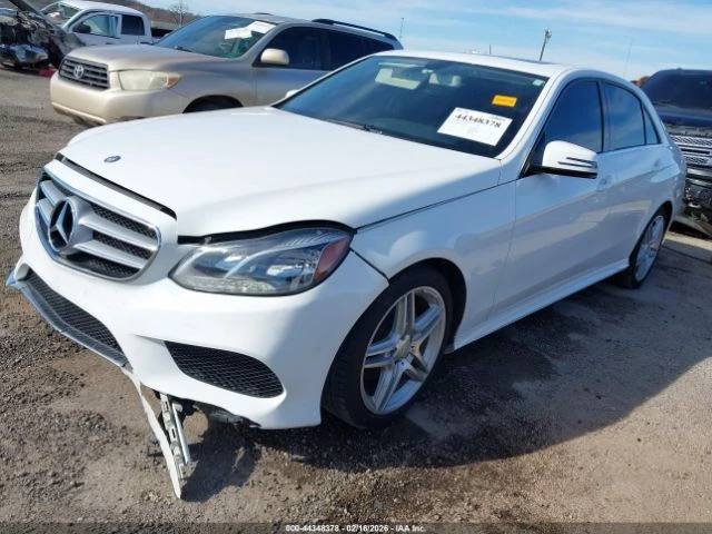 Mercedes-Benz E 350 [НОЩЕН ТЪРГ: 31/07/2026] AMG ПАКЕТ | Harmon, снимка 4 - Автомобили и джипове - 55472994