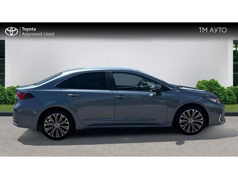 Toyota Corolla SDN 1.8HSD EXECUTIVE PLUS, снимка 17 - Автомобили и джипове - 55938392
