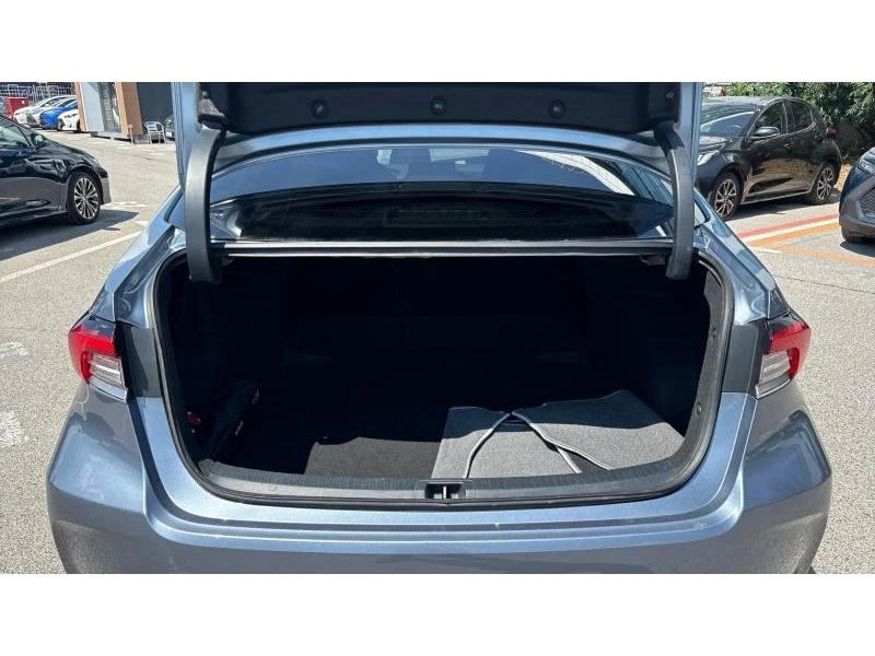 Toyota Corolla SDN 1.8HSD EXECUTIVE PLUS, снимка 10 - Автомобили и джипове - 55938392