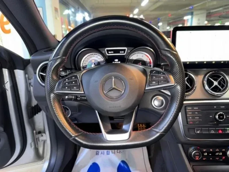 Mercedes-Benz CLA 250 4MATIC - САМО 30% АВАНС, снимка 8 - Автомобили и джипове - 56020171