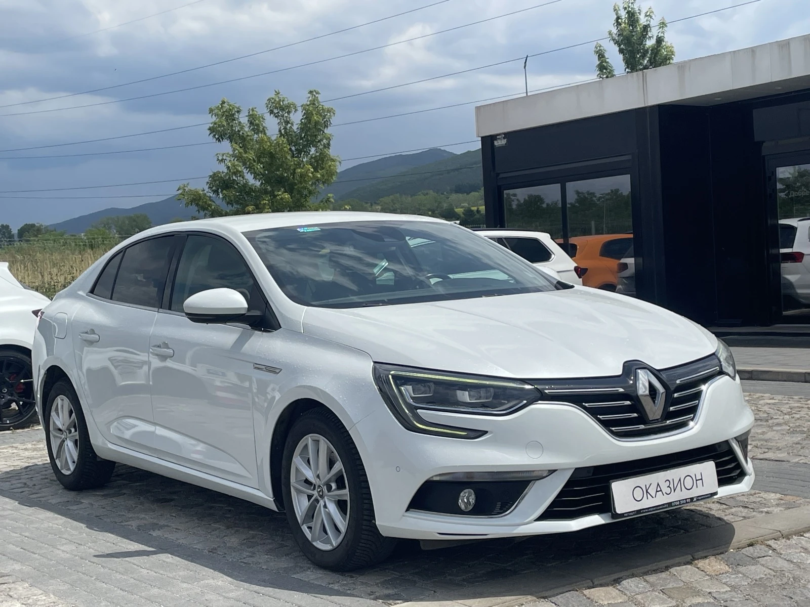 Renault Megane 1.5dCi, 110к.с - изображение 3