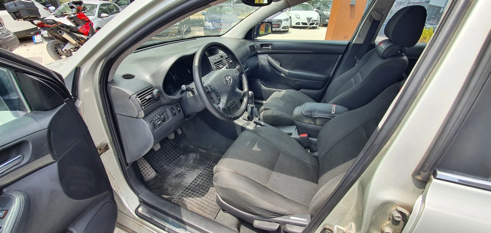 Toyota Avensis 2.0 D4D SW Регистриран - изображение 7