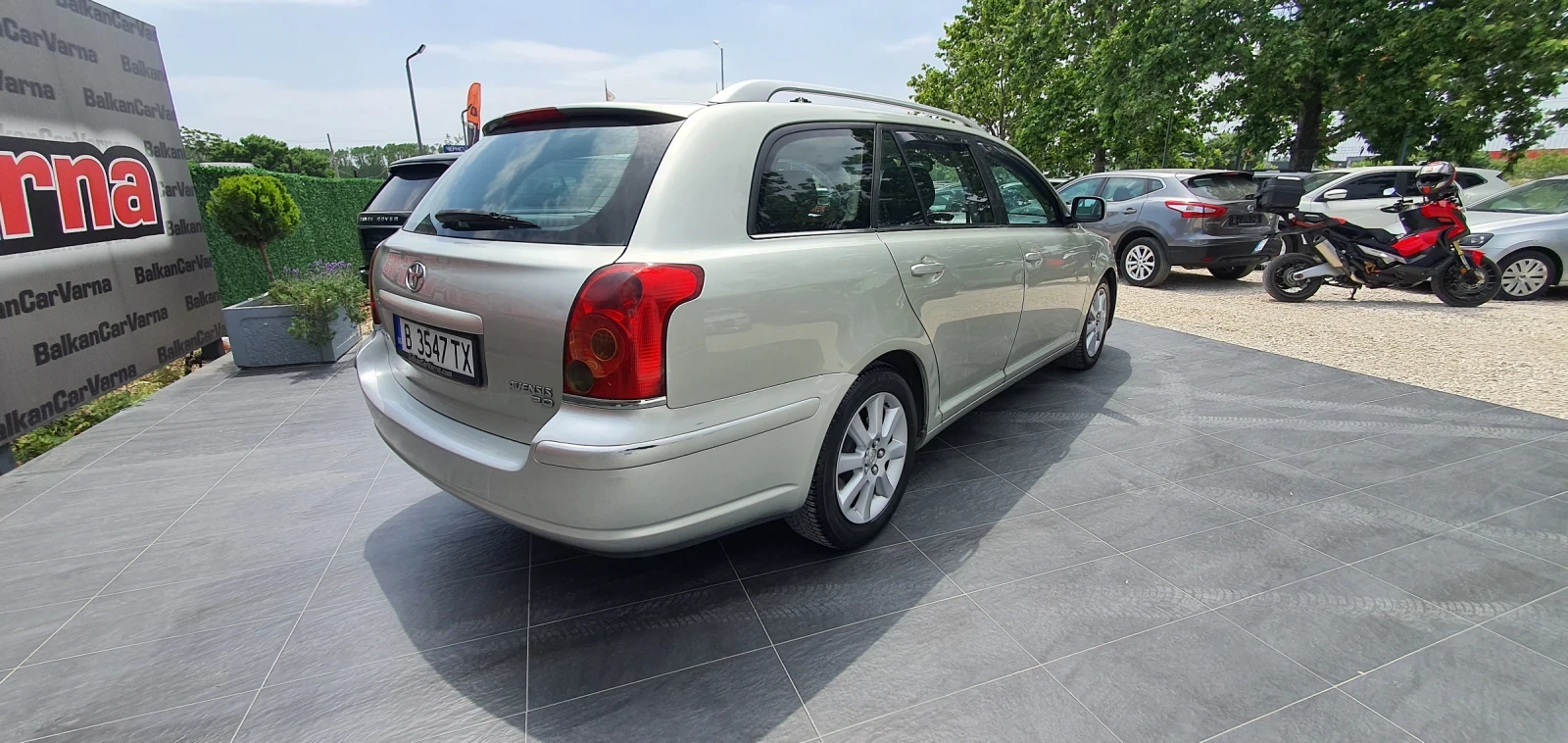 Toyota Avensis 2.0 D4D SW Регистриран - изображение 4
