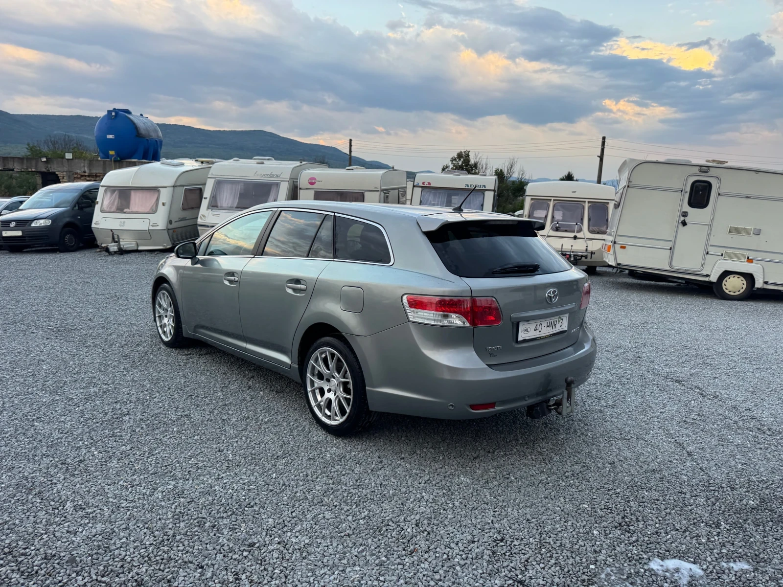 Toyota Avensis 2.0 D4D - изображение 7