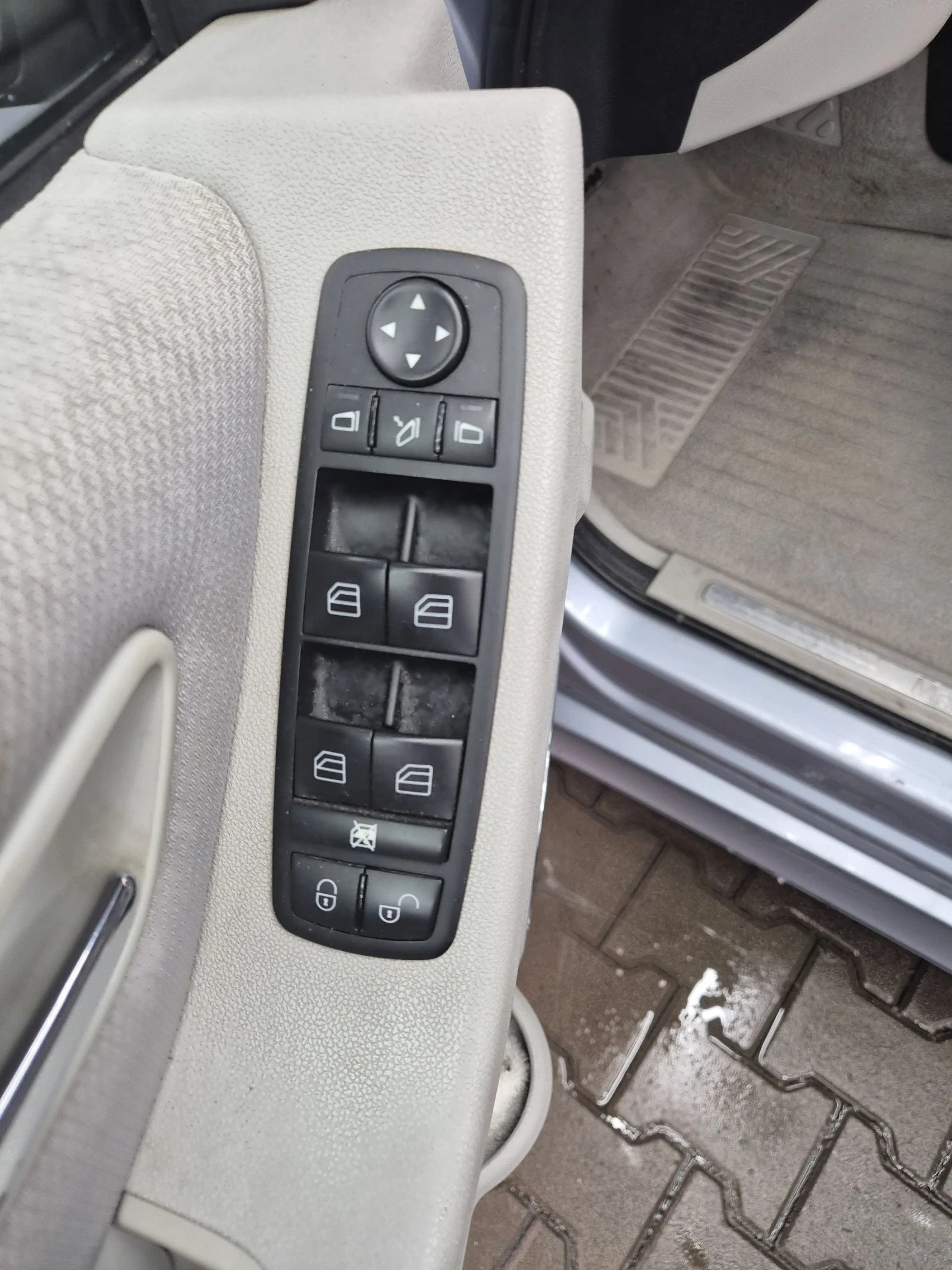 Mercedes-Benz B 200, снимка 14 - Автомобили и джипове - 54345441