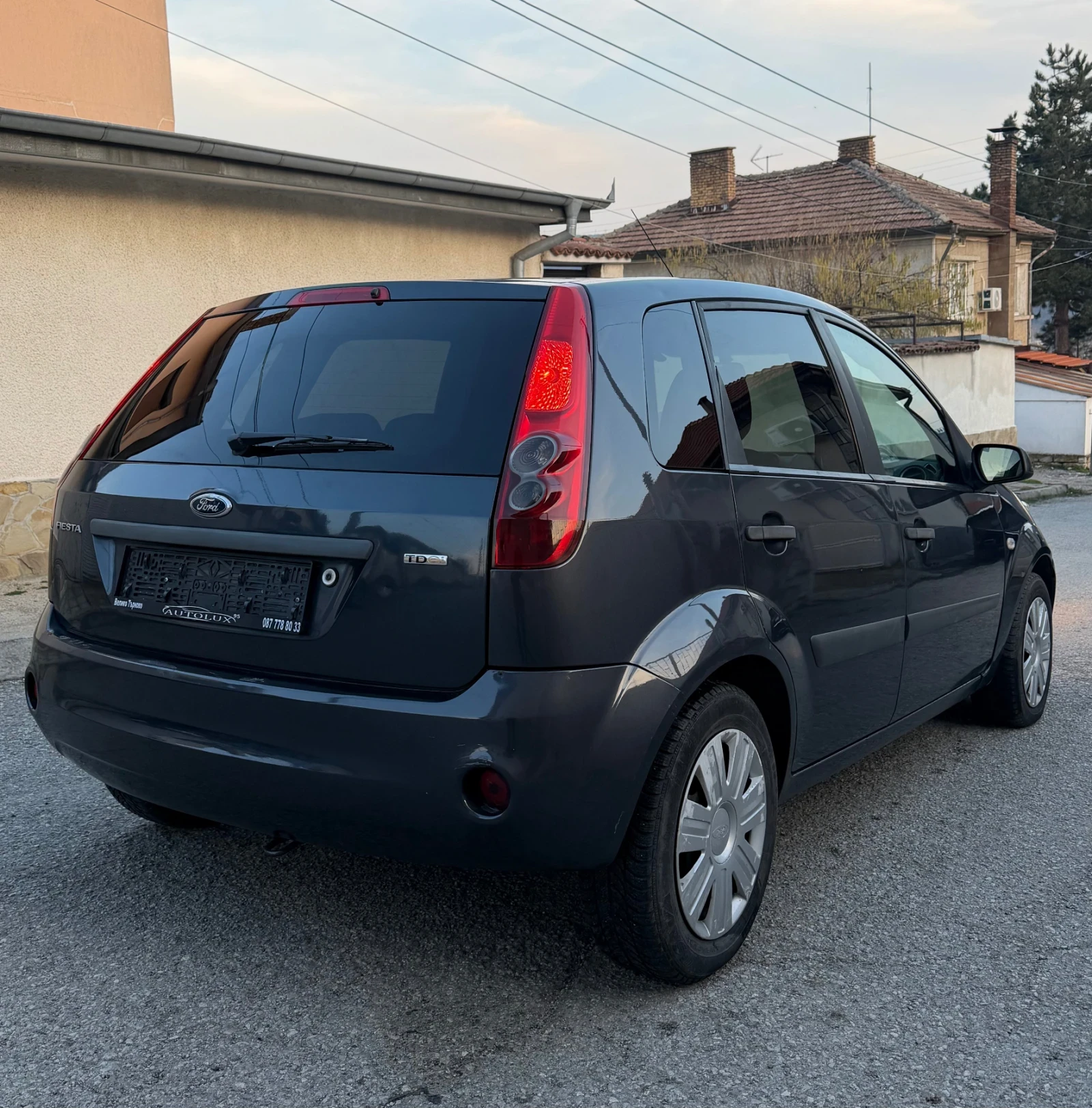 Ford Fiesta 1.4 DTCI, снимка 4 - Автомобили и джипове - 53713037