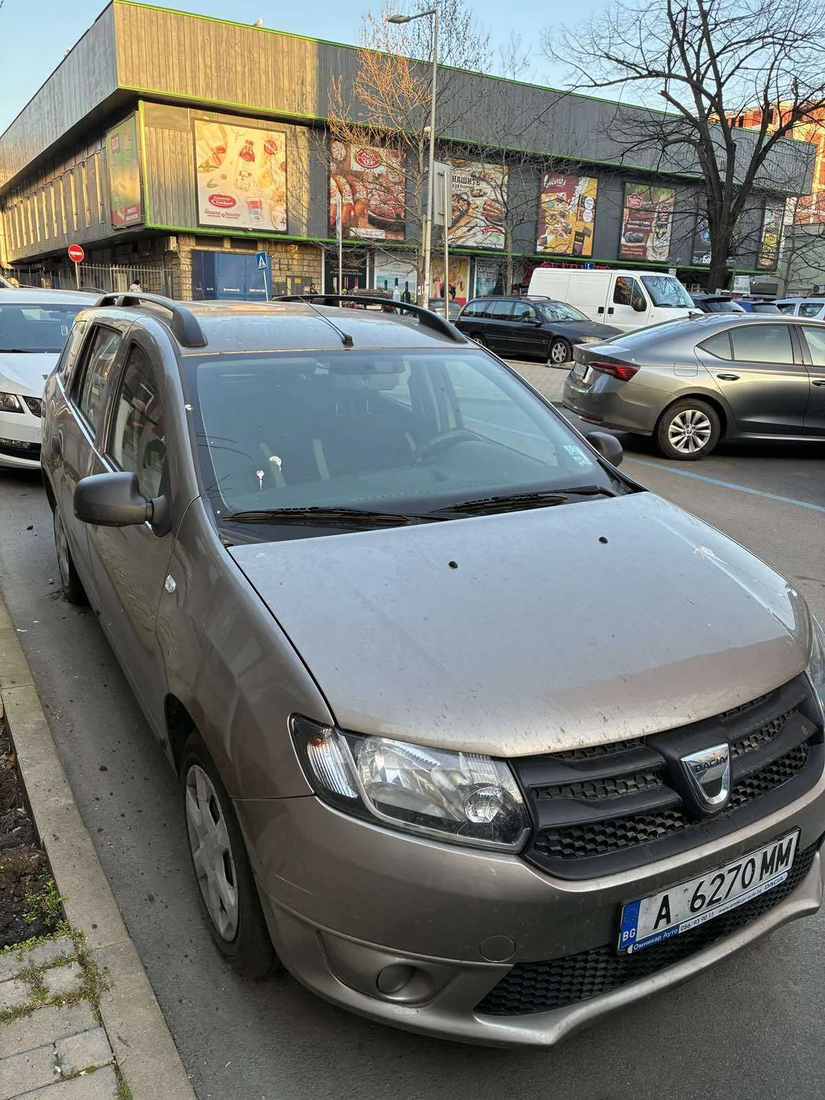 Dacia Logan MCV (комби), 2014 г., бензин 1.2   75 к.с., Euro5, снимка 3 - Автомобили и джипове - 54006455