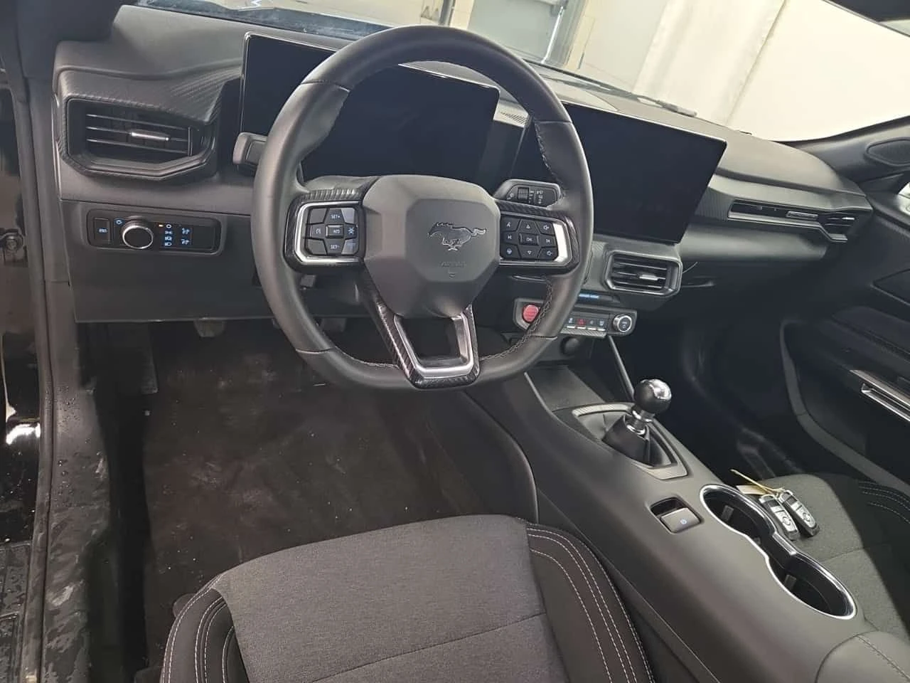 Ford Mustang GT| 2 КЛЮЧА| PANORAMA| CARFAX| , снимка 11 - Автомобили и джипове - 54111350