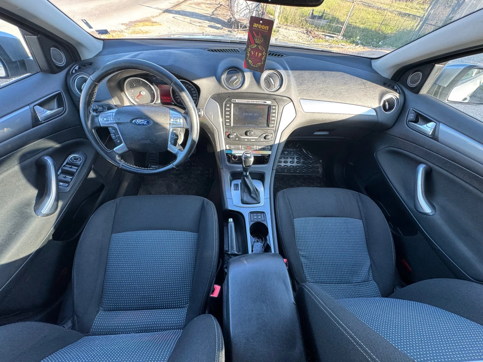 Ford Mondeo 2.0 TDCI AUTOMAT, снимка 13 - Автомобили и джипове - 54437052