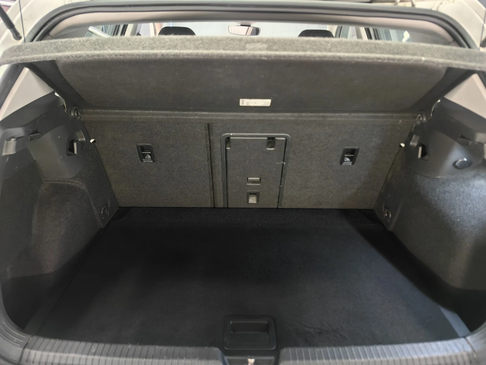 VW Golf 2.0TDI* 116ps* DIGITAL* AUX* NAVI* 171000KM* TOP, снимка 14 - Автомобили и джипове - 54699219