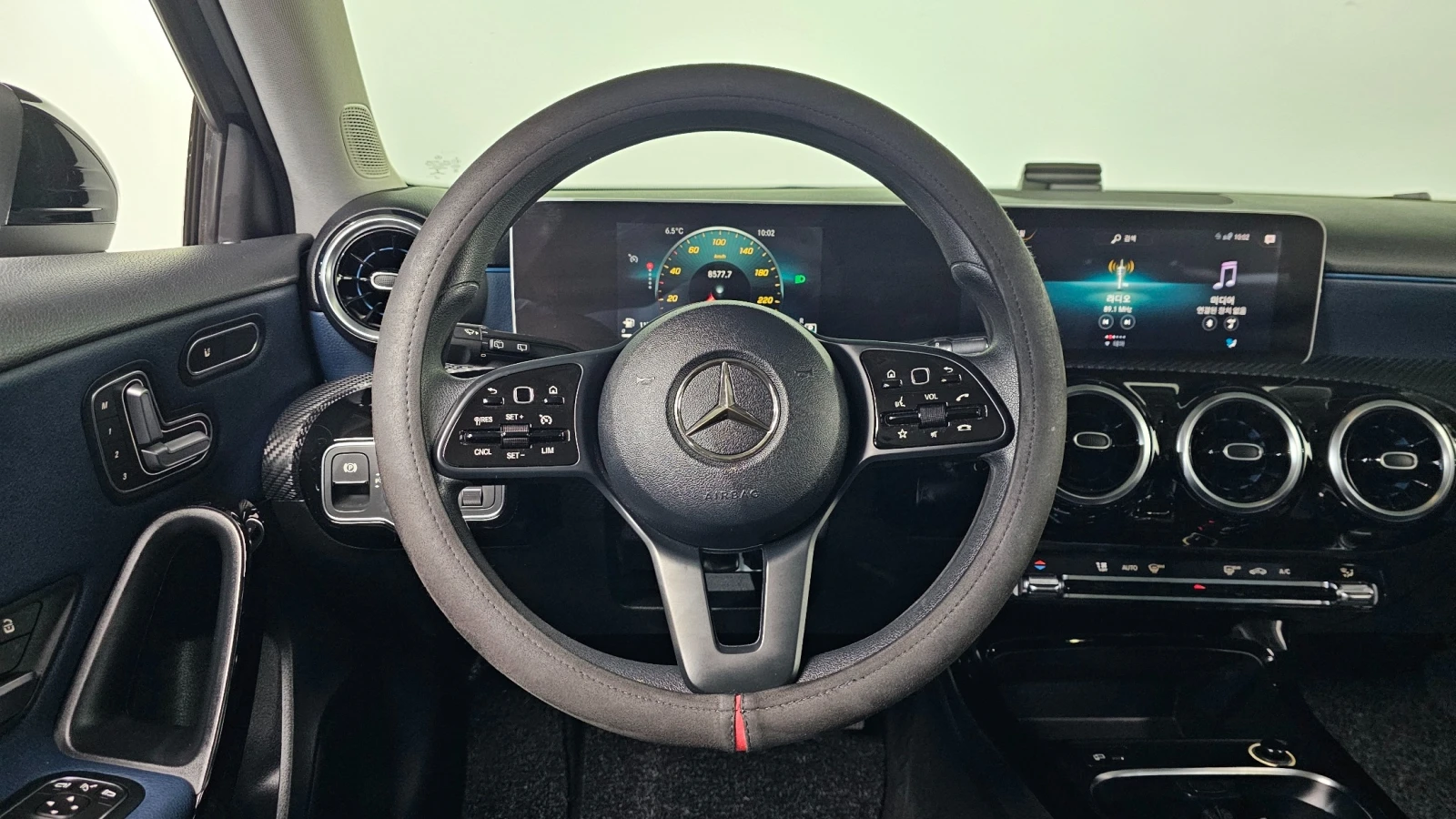 Mercedes-Benz A 220 Hatchback, снимка 10 - Автомобили и джипове - 54894319