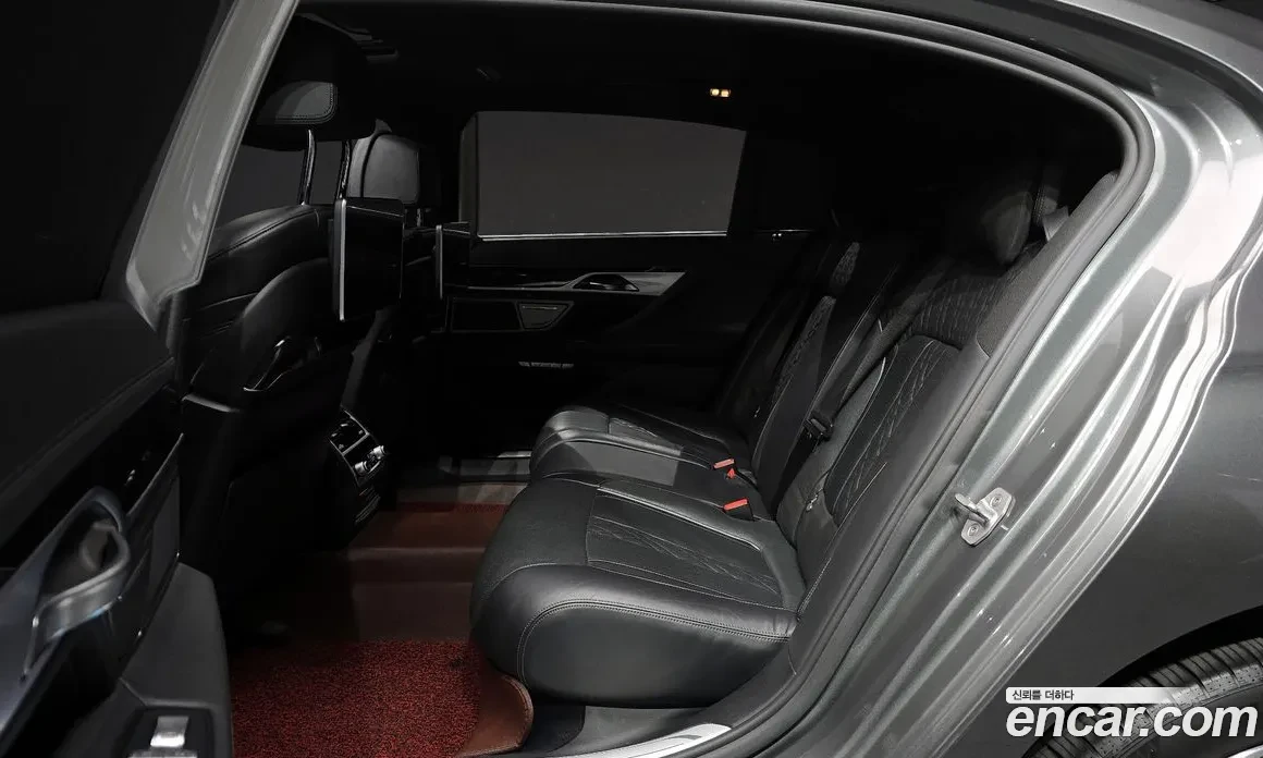 BMW 730 M-Packet Long TV FULL, снимка 10 - Автомобили и джипове - 55315168