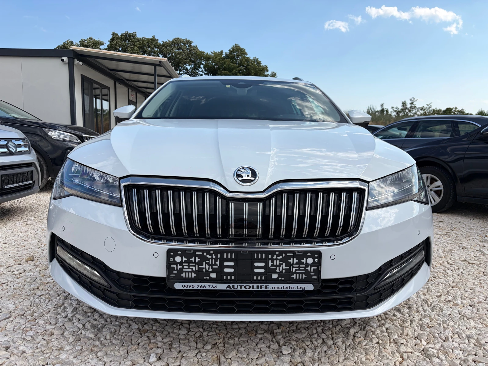 Skoda Superb FACELIFT 2.0TDI DIGITAL NAVI PODGREV FULL SERVICE , снимка 5 - Автомобили и джипове - 55448311