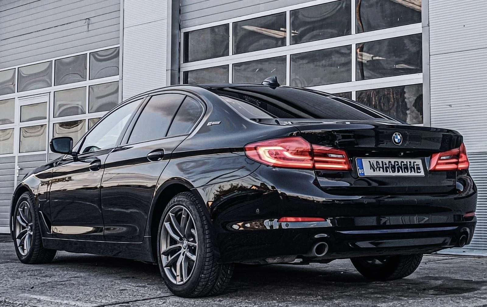 BMW 530E Iperformance , снимка 4 - Автомобили и джипове - 55606078