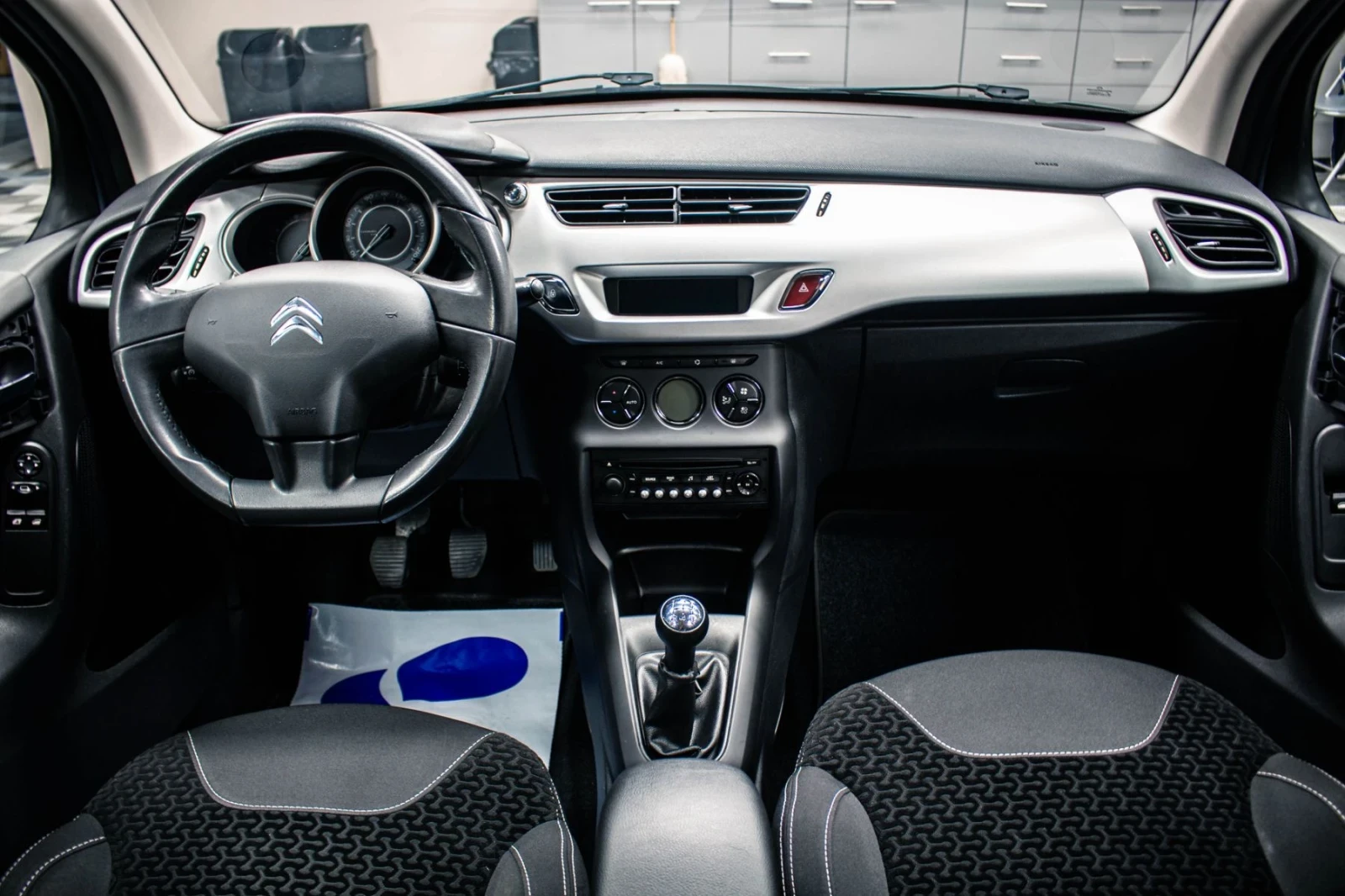 Citroen C3 1.4 УНИКАТ , снимка 13 - Автомобили и джипове - 56135087