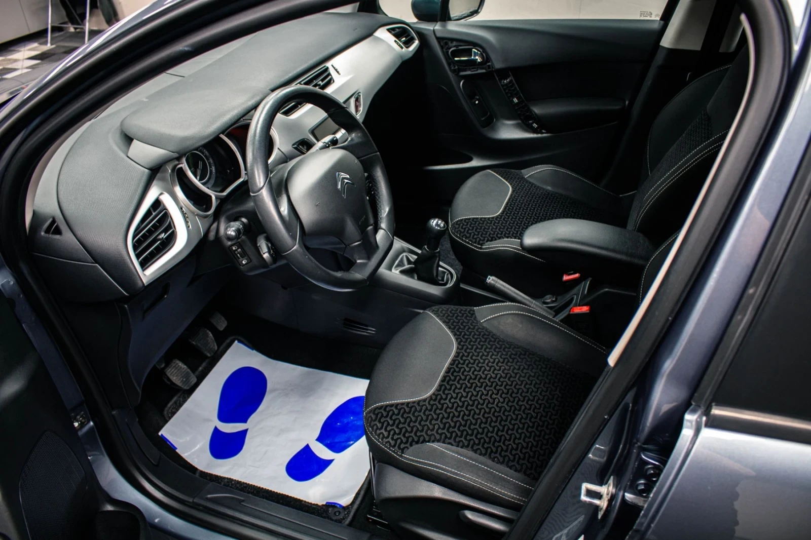Citroen C3 1.4 УНИКАТ , снимка 10 - Автомобили и джипове - 56135087