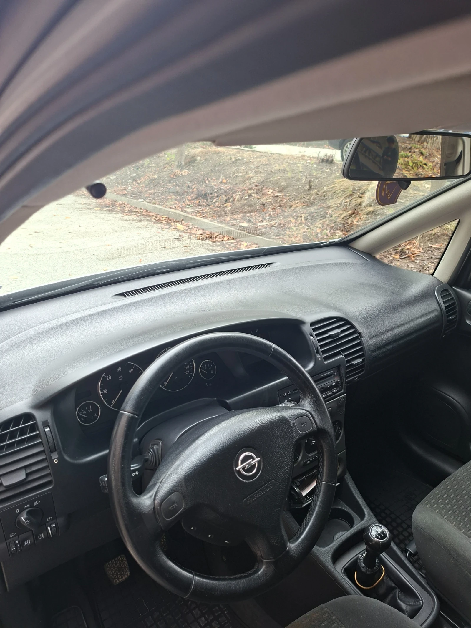 Opel Zafira, снимка 7 - Автомобили и джипове - 56271771