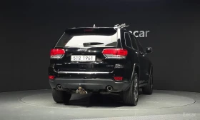 Jeep Grand cherokee 3.6* V6* 8ZF* ПОДГРЕВ* ОБДУХВАНЕ* МЪРТВА* ТОЧКА* К, снимка 4