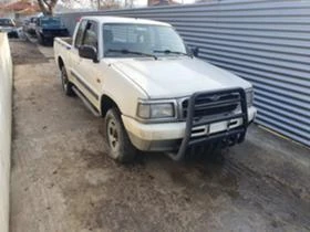 Mazda B2500 d 2.5 1