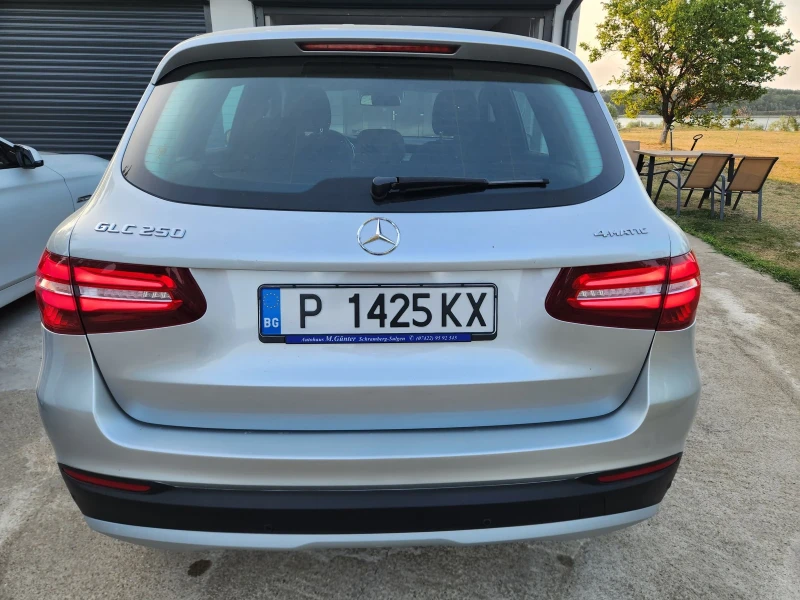 Mercedes-Benz GLC 250 4х4, F1 скорости, full екстри, Европейска, Германи, снимка 6 - Автомобили и джипове - 44795821