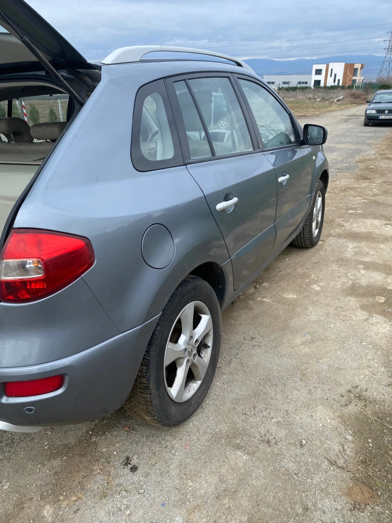 Renault Koleos 2.5 16v, снимка 3 - Автомобили и джипове - 47570101