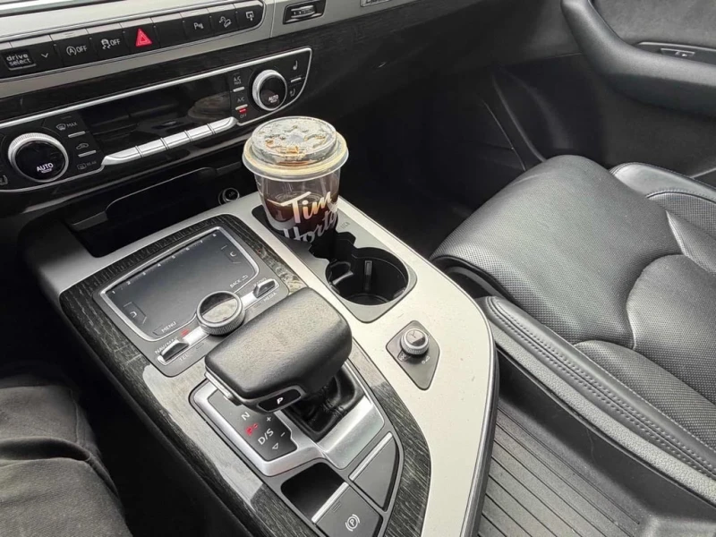 Audi Q7  3.0T Technik /360/DIS/PANO/NAVI/HEAD UP, снимка 9 - Автомобили и джипове - 53379601