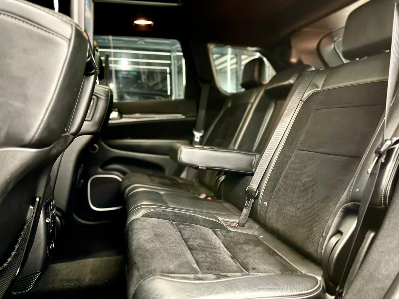 Jeep Grand cherokee SRT* V8 HEMI* Quadra-Trac* Панорама* Лизинг, снимка 9 - Автомобили и джипове - 53562094