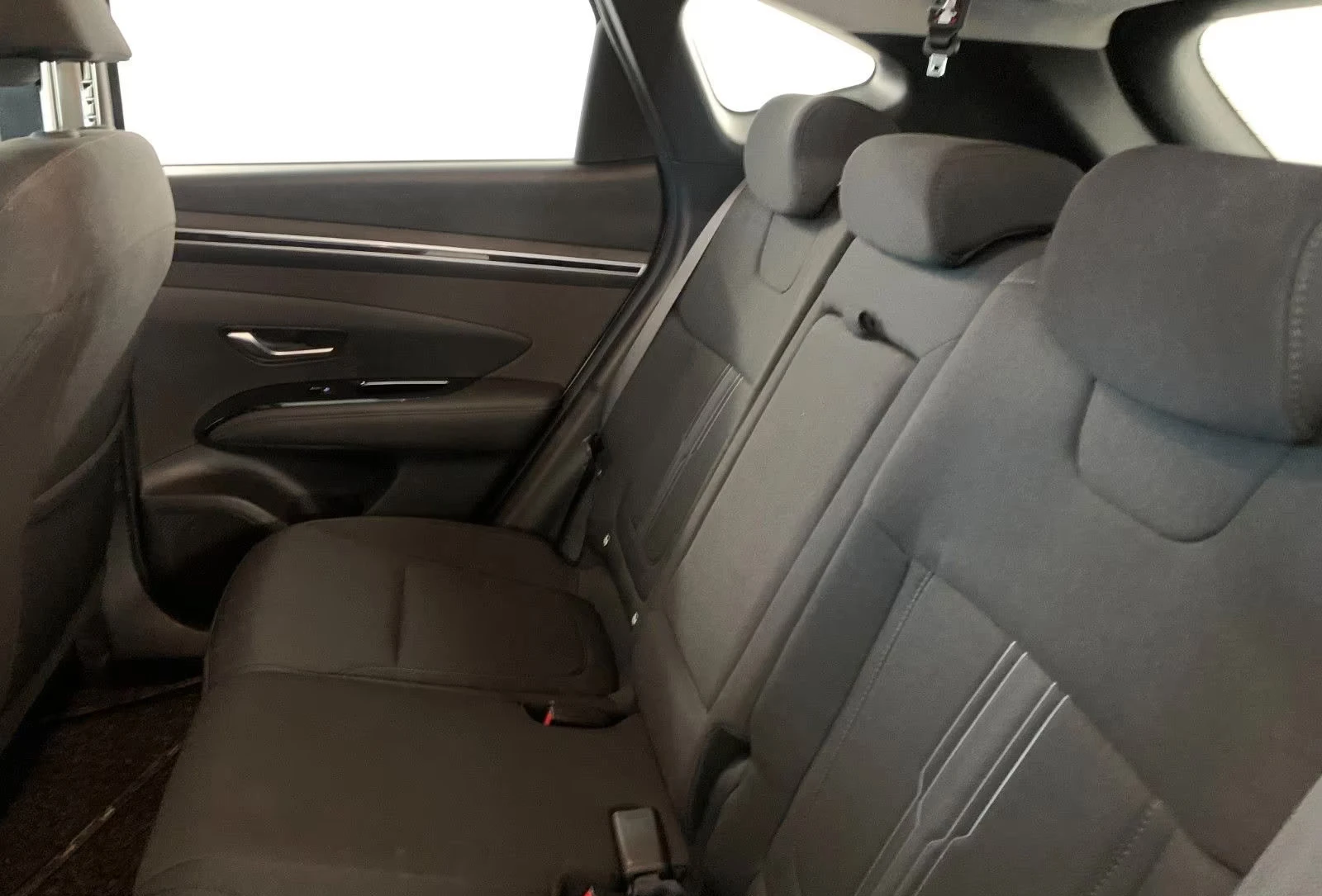 Hyundai Tucson 1.6PHEV/265HP/AWD/NAVI/LED/CAM/CPLAY/ACC/569g | Mobile.bg   12